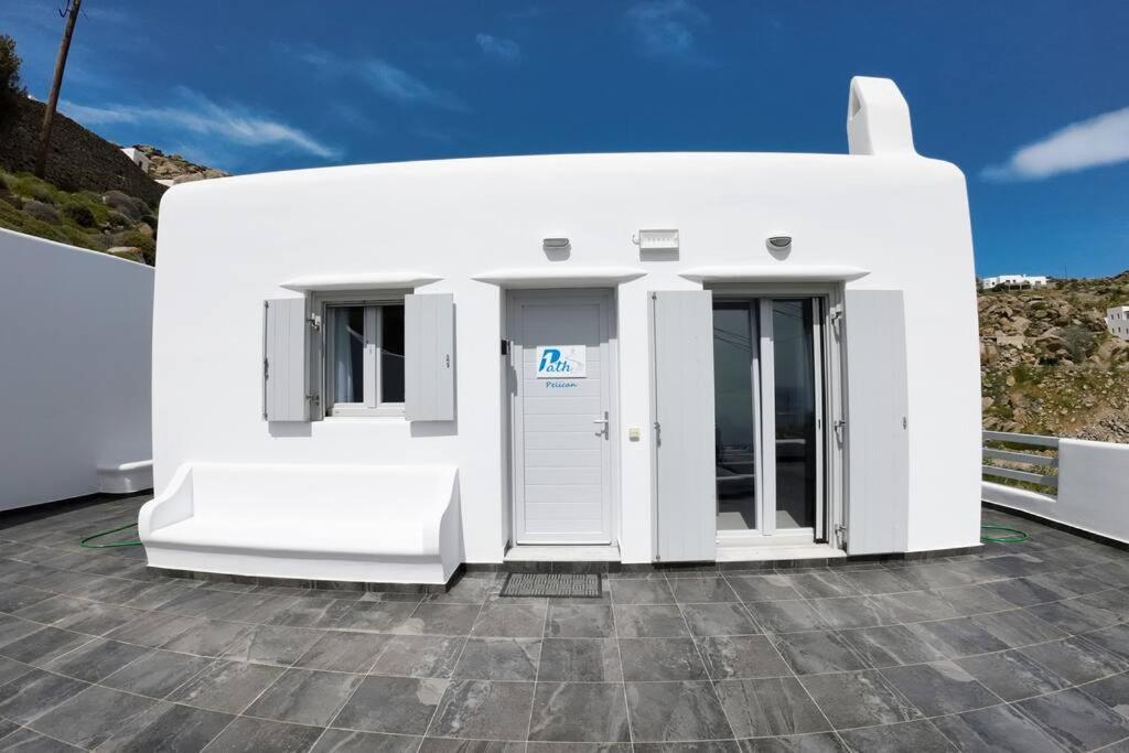 1path Pelican Mykonos Super Paradise House